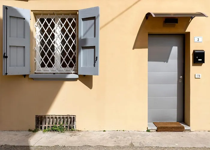 Modern Studio In Borgo Panigale By Wonderful Italy